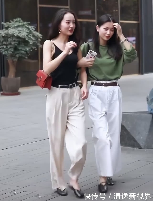 新风靡 最近街头新风靡一款鞋子,叫“冰棍鞋”,配休闲裤超有女神范儿!