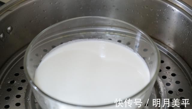 糯米粉这样做太好吃了,不揉面不发面,蒸一蒸就上桌,孩子爱吃