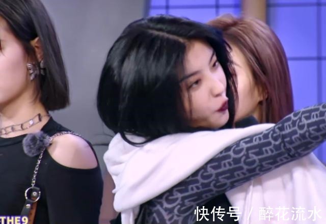 导演|秦霄贤节目压倒赵小棠，谁看到他脚蹬的地方导演想遮都来不及