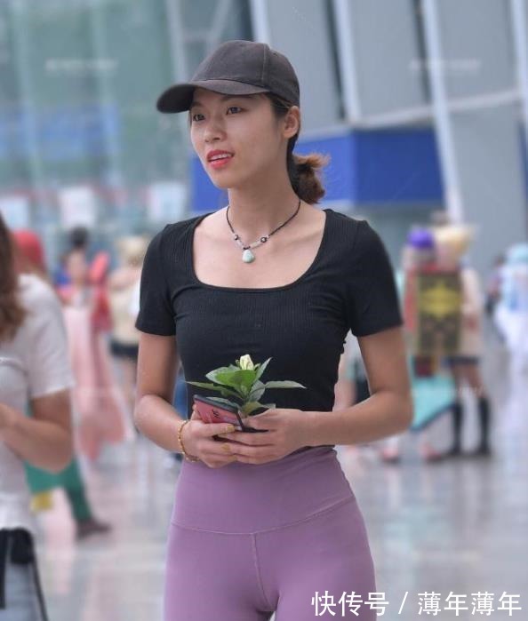 小姐姐 打底裤唤出“活力美”,显出气质与优雅!