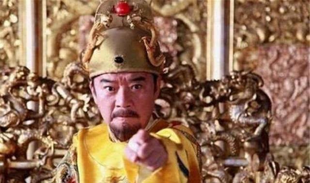 逃命|朱元璋给儿子剥橘子吃,儿子欣喜,母亲却急了快逃命,他要杀你