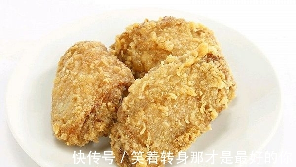 面包糠|炸鸡翅的鸡蛋液要放水吗?怎么做最好?