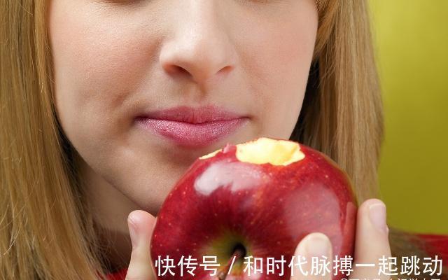 中老年人|血压高的人,再穷也要吃4样东西,或许能提高血管弹性,稳定血压