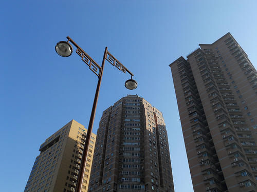 中户|买房牢记十五字真言:买三不买二、买边不买中、尽量选现房
