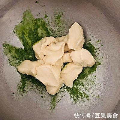 蜜红豆|那一碗令人神往的抹茶蜜豆双色吐司