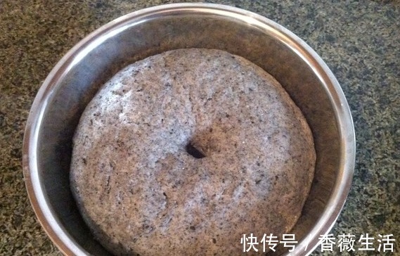 破壁机|天热多吃黑芝麻,教你2个新吃法,花钱买不到,好吃上瘾!