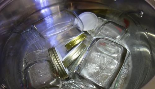 又到一年桂花香，教你自制桂花酱，香味浓郁，尝一口惊艳了味蕾