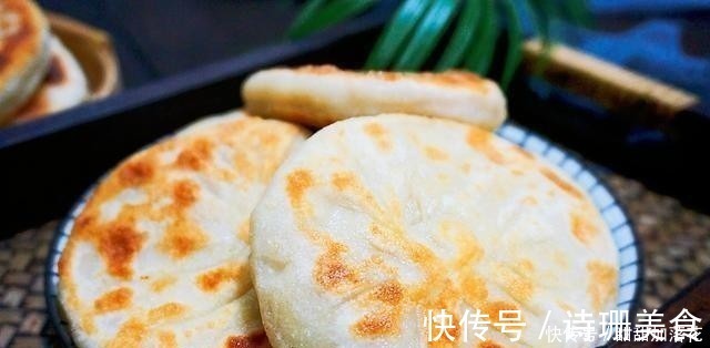 馅饼|今天用萝卜来做个馅饼,外酥里嫩,鲜嫩多汁,一顿能吃4个