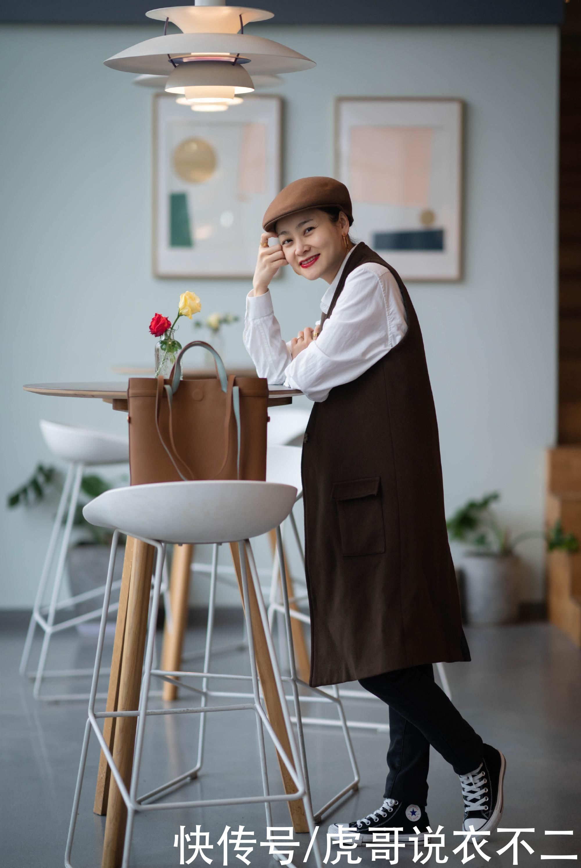 40岁女人早春要穿出“气场”，优雅端庄不老气，真的很迷人