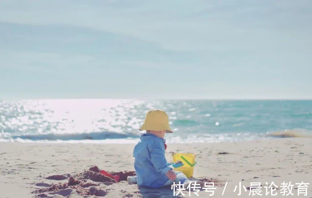 双减|一位清华妈妈拿出一瓶水,说出了一个让千万家长醒悟的教育方法