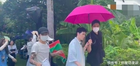 撒贝宁 萧敬腾“雨神”依旧给力,三亚连录两档节目,晴空万里却突发大雨
