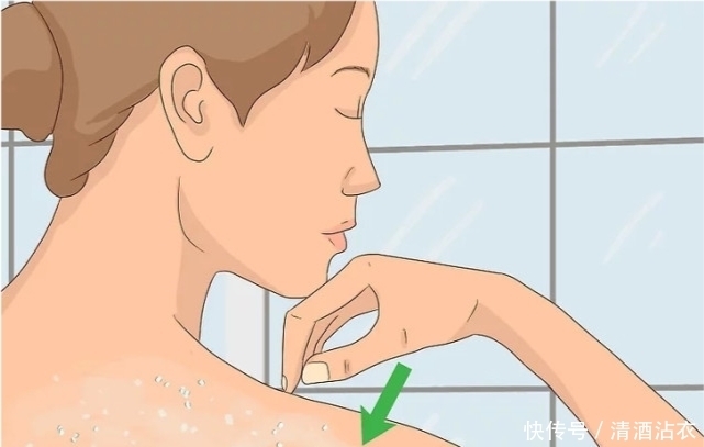 一个人时如何搓背？利用锅铲子只需三步，就能拥有一个牛奶背