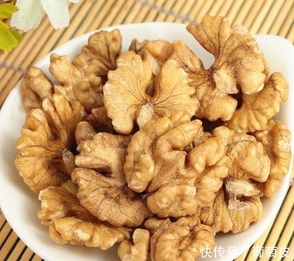 核桃|核桃和此物一起煮,失眠好了,大肚子平了,想排出身体毒素可试试