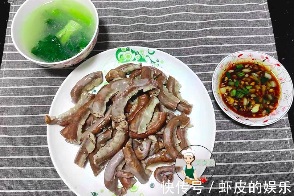 冬天吃牛肉不如吃此,营养极高,煮一锅有肉有菜有汤,冬天吃舒服