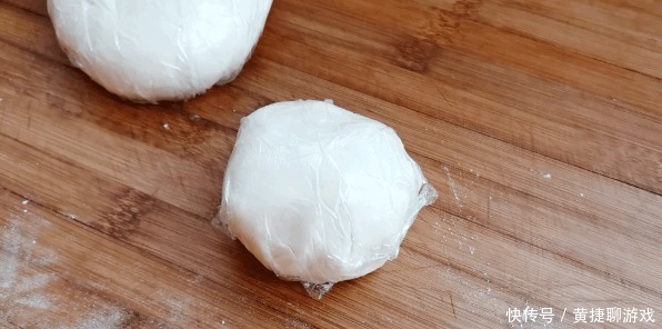 一碗面粉,1斤冬瓜,教你做皮脆馅香的老婆饼,每一口都酥到掉渣