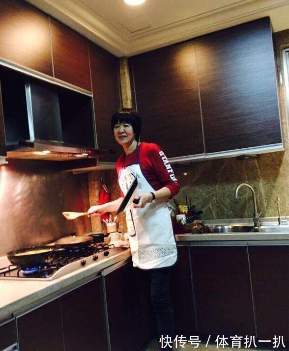 中国女排|郎平称呼悄然发生变化,选聘专家外又添1新身份,中国女排等到了