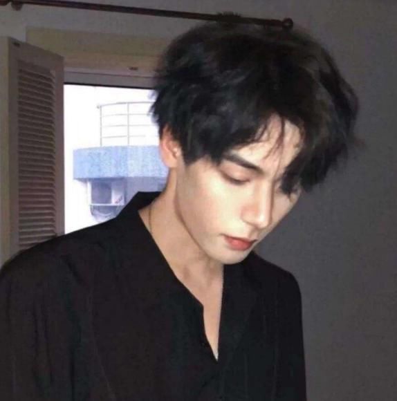 女生每次出门总是油光满面只要坚持这3习惯,让你美到高攀不起