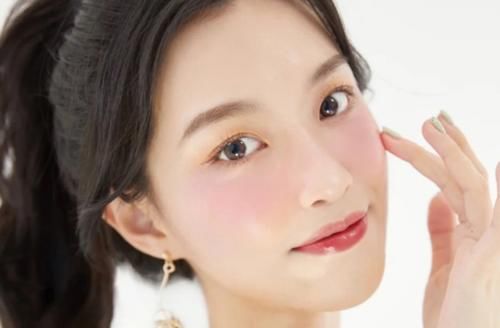 盘点平价又好用的“腮红”：3CE是伪素颜神器，橘朵性价比超高