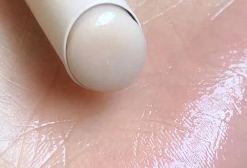 学会4个小妙招，用不完的唇膏也有大用处