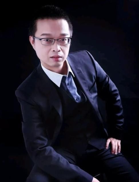 人道至尊!写书11年,中途还曾卖过被子,但他终究成了最顶级网文大神作家