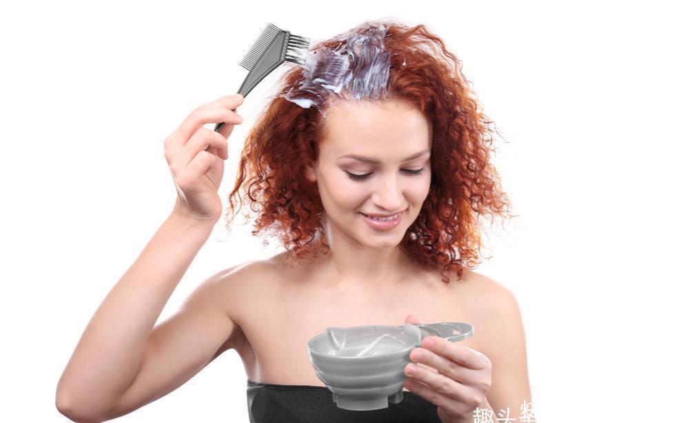 风险|头发染什么颜色,过敏风险最小?做好皮肤测试,才能放心染发