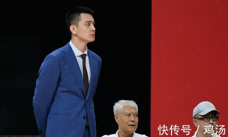 杨鸣|两数据第一!张镇麟新技能上线大进步,22岁小将或成辽篮第三人