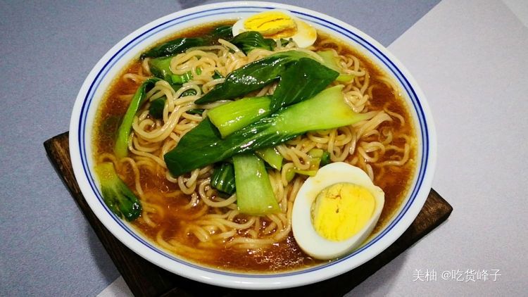  分钟|天冷了，多给家人做这碗汤面，6分钟就上桌，营养又暖身，太香了