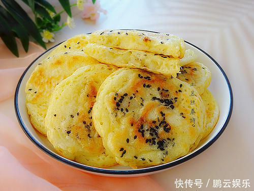 发面饼|一根香蕉一碗面,搅一搅就成的小饼,不加糖也香甜,孩子最爱!