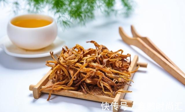 脑细胞|0~3岁是宝宝大脑发育黄金期,经常吃8种益智食物,娃越吃越聪明