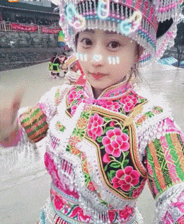 |搞笑GIF趣图:这种人,一辈子都找不到婆娘