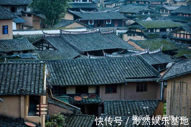 毛线|中国最“香”的古村，深山里的布达拉宫，去过的游客却无比眷念