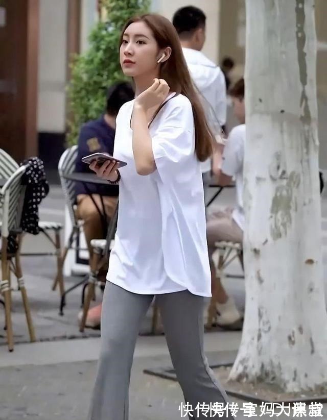 配饰 打底裤容易搭配各种造型,低调又不失个性,带来唯美气质!