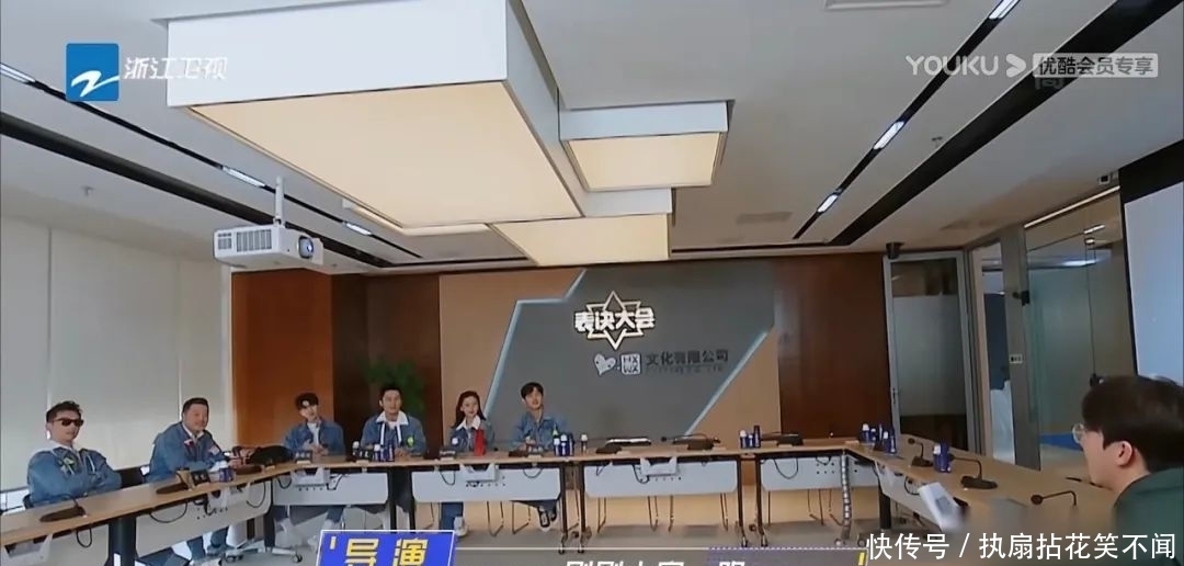 《奔跑吧9》开播炒CP，郑恺主动避嫌，蔡徐坤杨颖总是黏在一起