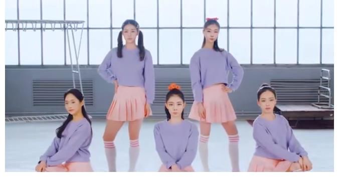 韩国推出AI女团,单曲播放量破67万,真偶像要逐渐失业了?