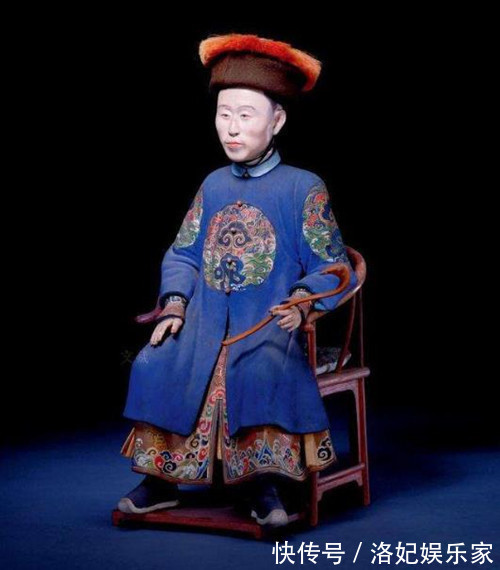 和?@清朝人物真实容貌乾隆不像雍正,像一个明星,和珅确实俊美无双