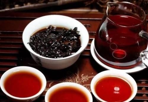 人到中年|“人到中年,想要身体健康,三种茶叶不喝”,是什么意思?