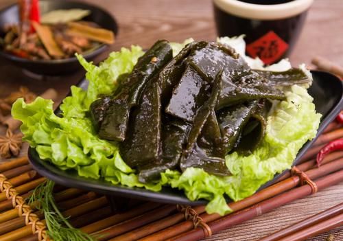 甲状腺疾病|43岁大姐查出甲状腺结节，提醒家人：这“3物”白送也不能吃