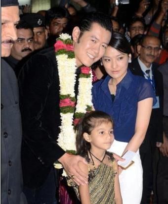 脸色|不丹国王王后蜜月已不和,王后太累甩脸色,激怒国王因此翻脸