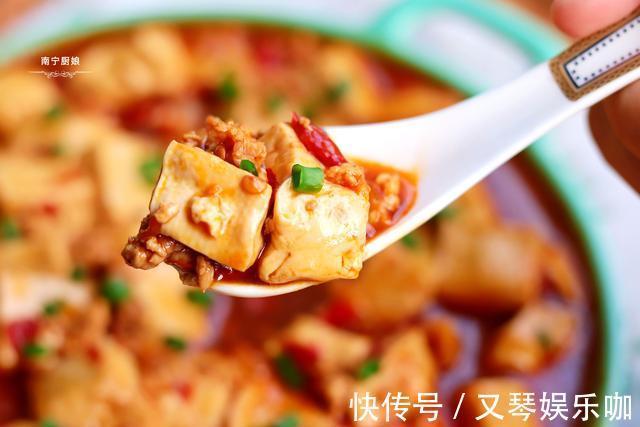 豆瓣酱|豆腐最馋人的做法，我家一周要吃5次才过瘾，每次做一锅饭不够吃