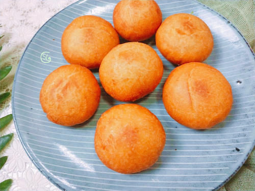 脆皮糖糕在家做，只要掌握3个技巧，个个空心不露馅，外皮酥脆