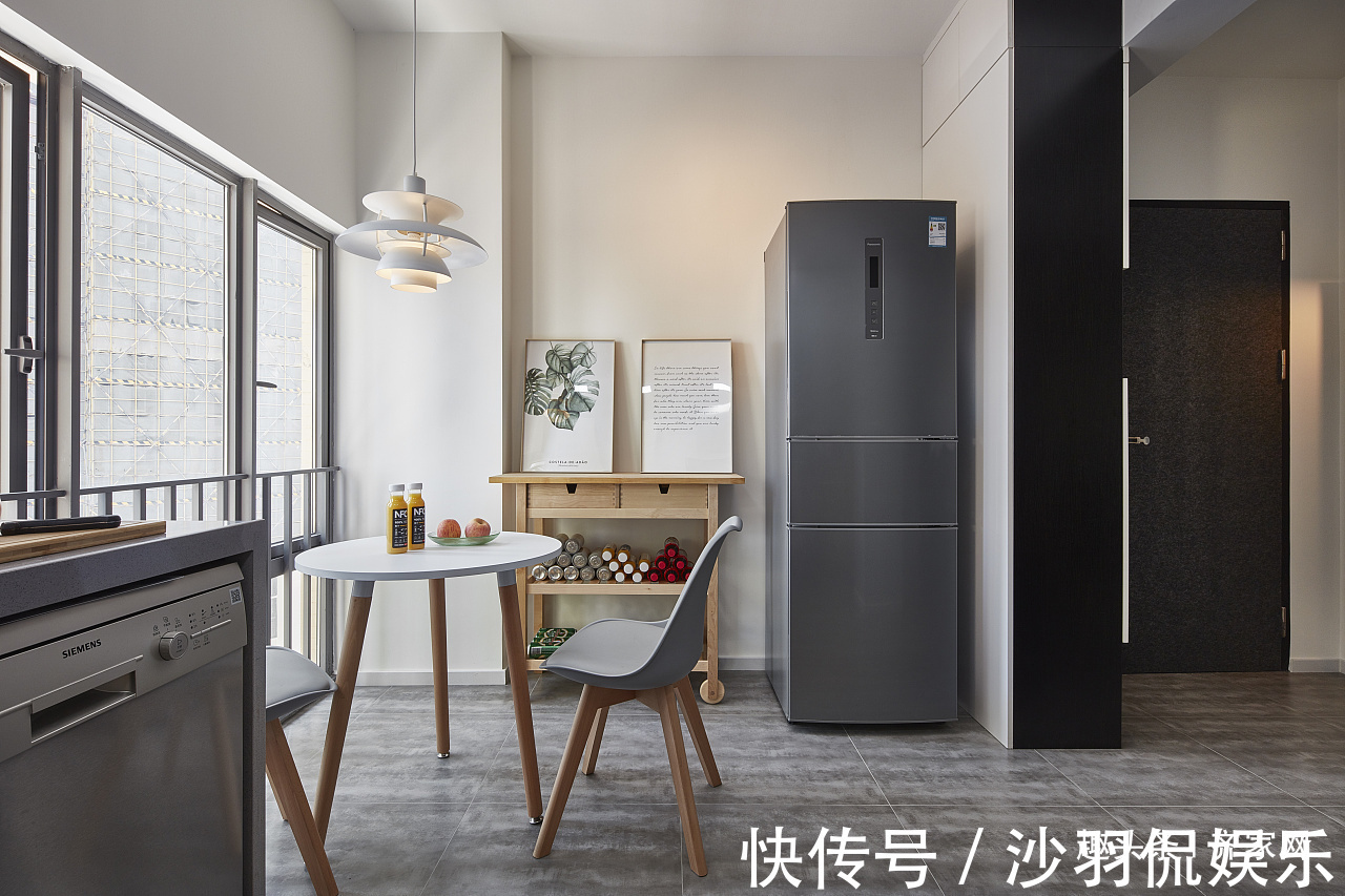 全身镜|北欧风格三居,玄关全身镜和储物空间,美感与实用的结合!