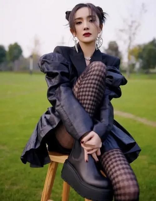 睡觉之前，坚持六个日常变美习惯，第二天素颜上班也是最美的女人