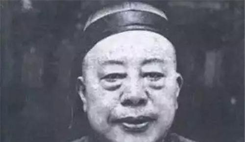 杜月笙有一把神秘手槍,因造型奇特攜帶時無人認出,如今存博物館