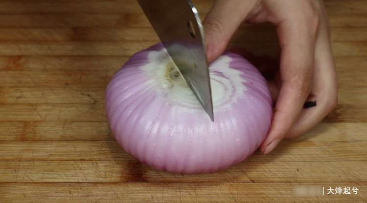 洋葱最好吃做法，花2年研究，一次做4个，比吃肉还解馋