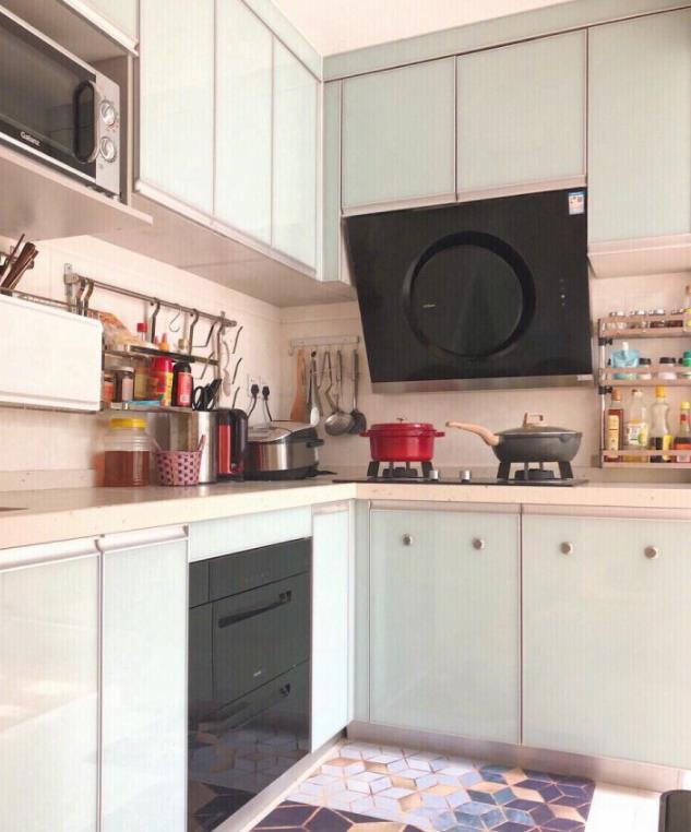 餐厅|92平二手房改造，每平米都被榨干，多出两倍空间，这婚房不输新房