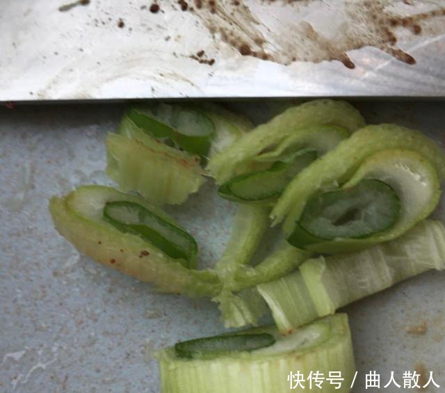 羊杂汤,热乎乎的,暖身暖心