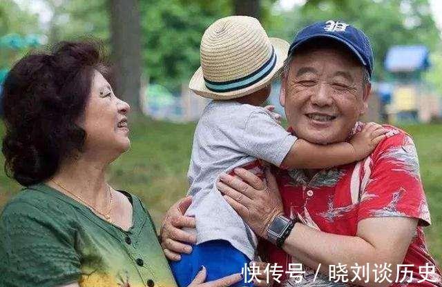 家庭|只生了一个女儿的家庭,晚年可能要面对以下难题,父母要早作打算