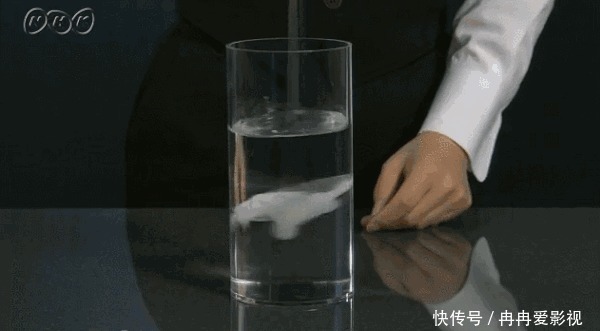 上完厕所，厕纸该冲掉还是扔进纸篓？原来这些年都错了