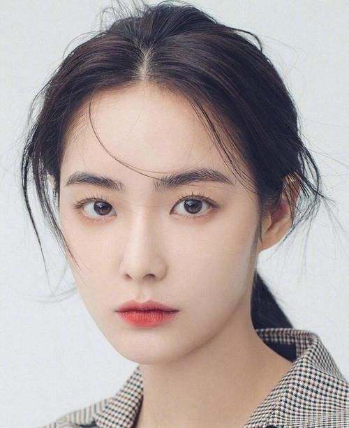 眉毛|有这4个特征是天生的“美人脸”,能中2个颜值就不低,素颜更好看