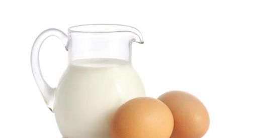 血糖控制|得了糖尿病,还能吃鸡蛋喝牛奶吗?医生详解糖尿病饮食控制方案